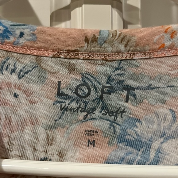 Loft Vintage Soft Beautiful Pink Floral Cozy Shirt Sz M - Picture 2 of 5